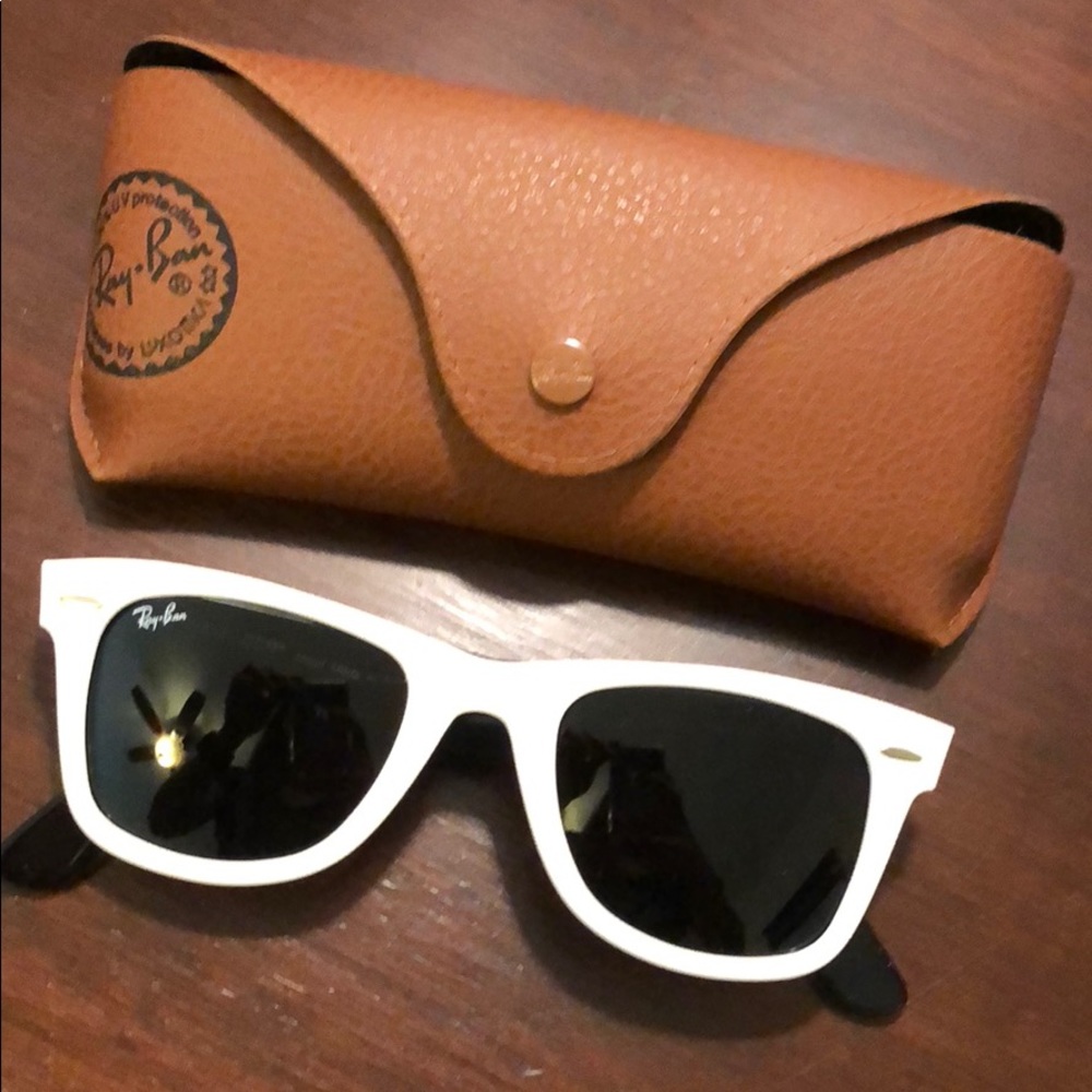 NWB Ray-ban Wayfarer Sunglasses